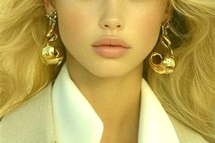 Hannah, 20, a blonde amber-eyed caribbean companion based in Inotesti. Offering A-Level, Couples, Duos. Available for incall and outcall, day and evening dates.