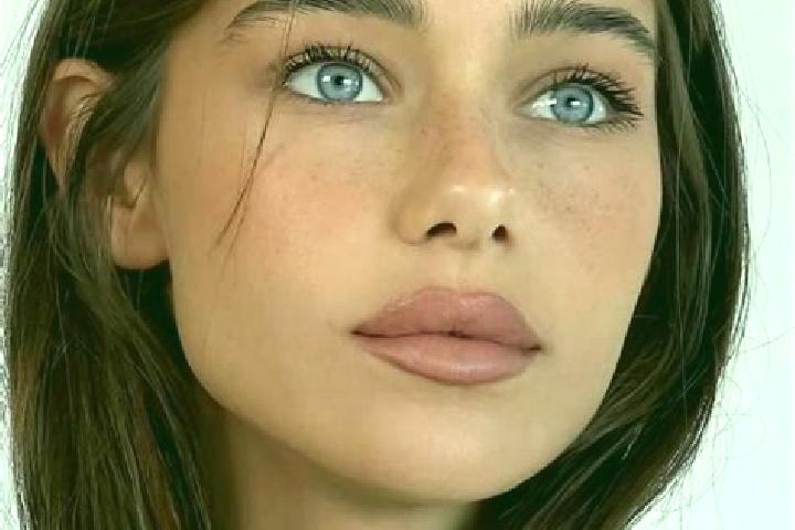Hannah, 20, a brunette amber-eyed asian companion based in Yecheon. Offering GFE, Travel Companion, Dinner Date, Party Girl. Available for incall and outcall...