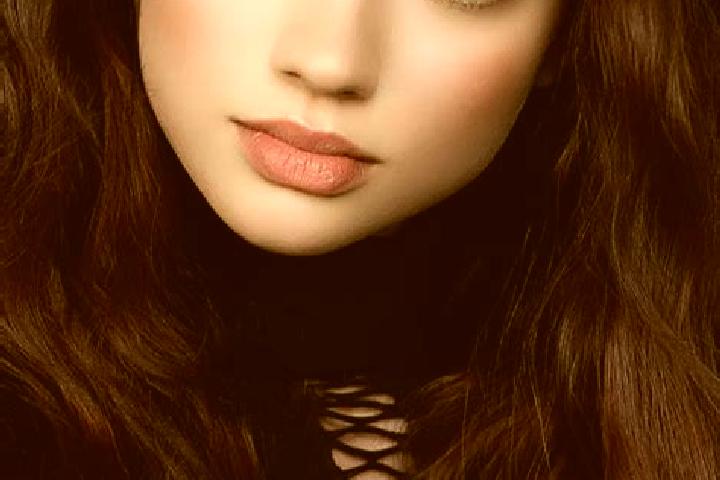 Hannah, 20, a brunette dark-eyed indian companion based in Kasseedorf. Offering CIM, 69. Available for incall and outcall, overnight bookings available.