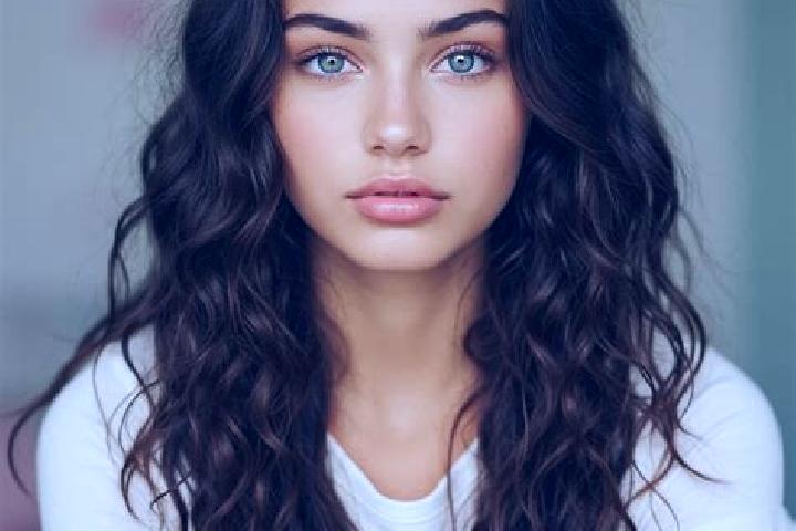 Hannah, 20, a brunette grey-eyed mediterranean companion based in New Castle. Offering Couples, Erotic Massage, Overnight. Available for incall and outcall, ...