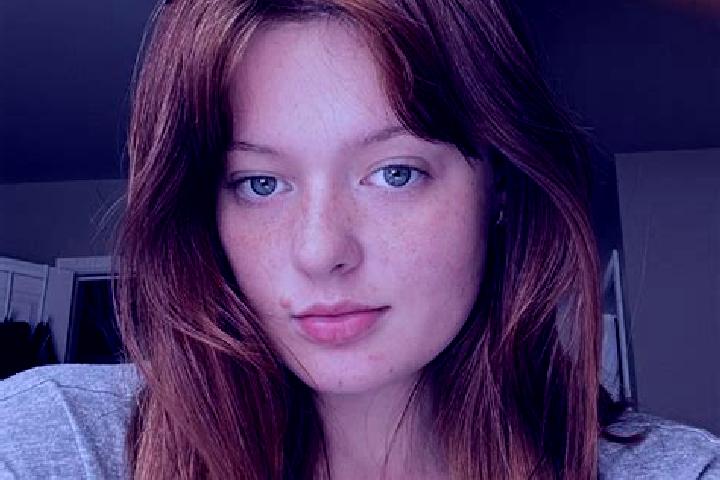 Hannah, 20, a brunette grey-eyed mixed companion based in Castelmoron-sur-Lot. Offering GFE, CIM, Travel Companion, OWO. Available for incall and outcall, ov...