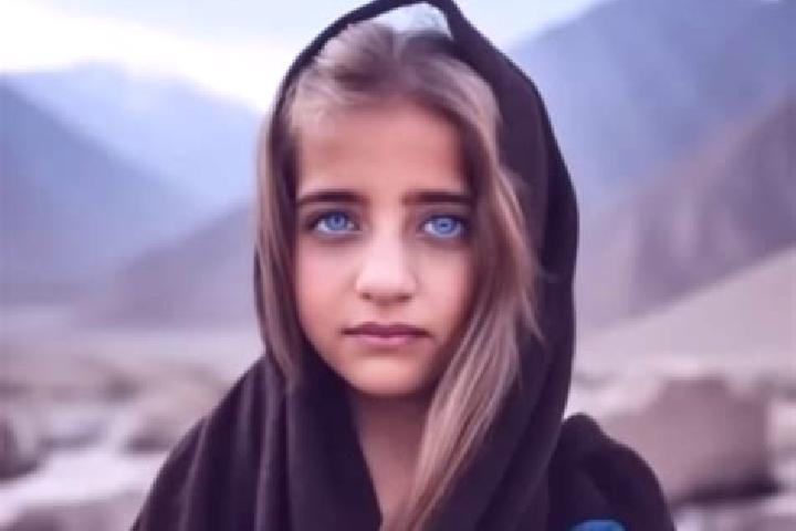 Hannah, 20, a red blue-eyed middle eastern companion based in Luma Cassai. Offering Domination, Overnight, Dinner Date. Available for incall and outcall, ove...
