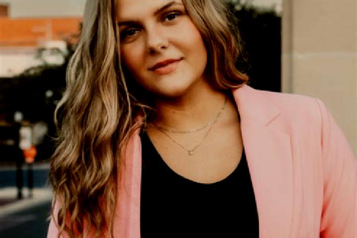 Hannah, 20 — Escort in Mallory, United States