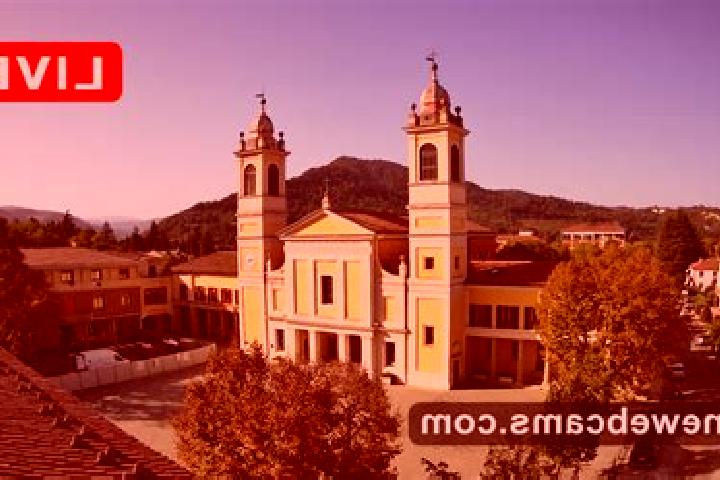 Hannah, 20 — Escort in Sasso Marconi, Italy