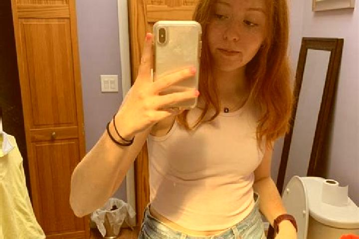 Hannah, 20 — Escort in Smithtown, United States