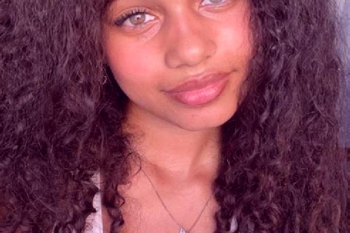 Hannah, 21, a auburn hazel-eyed ebony companion based in Rail. Offering CIM, Prostate Massage, 69, Overnight. Available for incall and outcall, overnight boo...