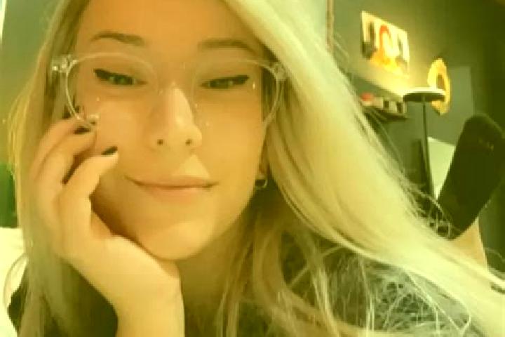 Hannah, 21, a blonde grey-eyed caribbean companion based in Bughea de Jos. Offering Striptease, BDSM, OWO. Available for incall and outcall, overnight bookin...