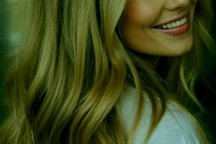 Hannah, 21, a blonde hazel-eyed indian companion based in Fuente Encalada. Offering Travel Companion, Striptease, Overnight. Available for incall and outcall...