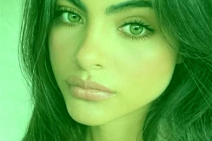 Hannah, 21, a brunette green-eyed caucasian companion based in Niklasdorf. Offering Roleplay, Domination, Party Girl. Available for incall and outcall, day a...