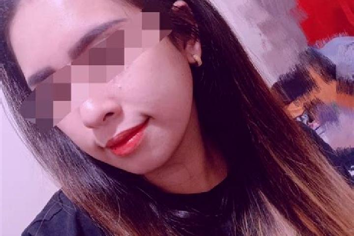 Hannah, 21, a red dark-eyed ebony companion based in Zhangmianyi. Offering GFE, Prostate Massage, 69, Striptease. Available for incall and outcall, overnight...