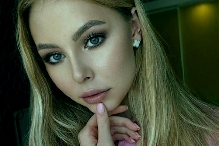 Hannah, 21 — Escort in Gorna Oryahovitsa, Bulgaria