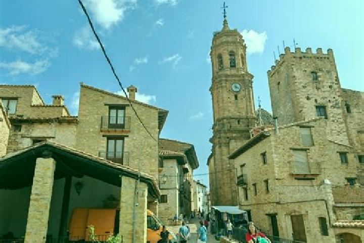 Hannah, 21 — Escort in La Iglesuela del Cid, Spain