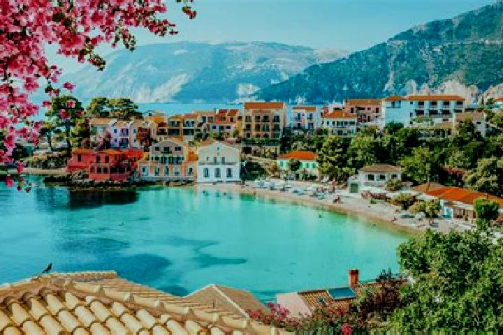 Hannah, 21 — Escort in Pagouria, Greece
