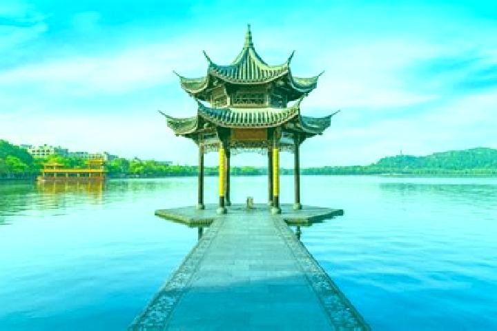 Hannah, 21 — Escort in Qili, China