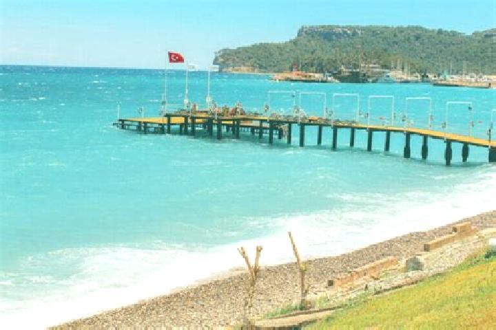 Hannah, 21 — Escort in Tuerkbuekue, Turkey
