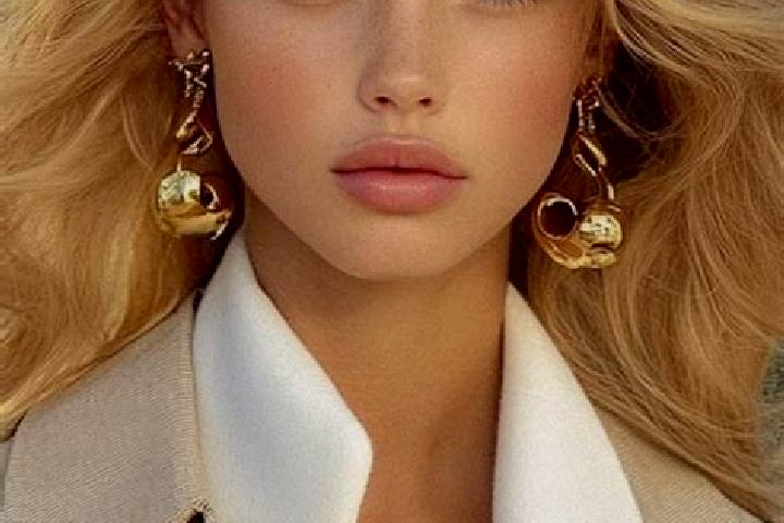 Hannah, 22, a auburn amber-eyed caribbean companion based in Buhimba. Offering Overnight, Striptease, Tantra. Available for incall and outcall, overnight boo...