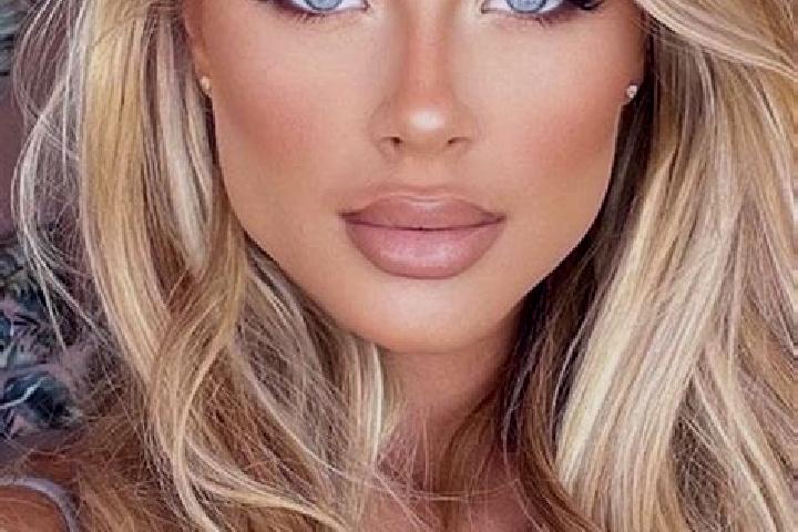 Hannah, 22, a blonde blue-eyed latina companion based in Lipa Piotrowska. Offering Erotic Massage, Prostate Massage, 69, CIM. Available for incall and outcal...