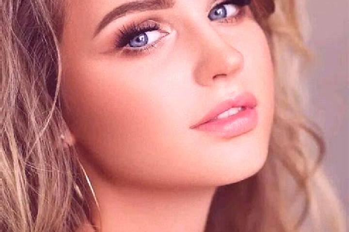 Hannah, 22, a dark blonde blue-eyed slavic companion based in Tekane. Offering Couples, BDSM, GFE, CIM, 69. Available for incall and outcall, overnight booki...