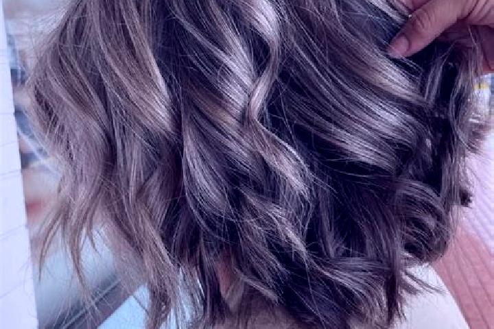 Hannah, 22, a dark blonde grey-eyed indian companion based in Penyabong. Offering Couples, Prostate Massage, Domination. Available for incall and outcall, ov...