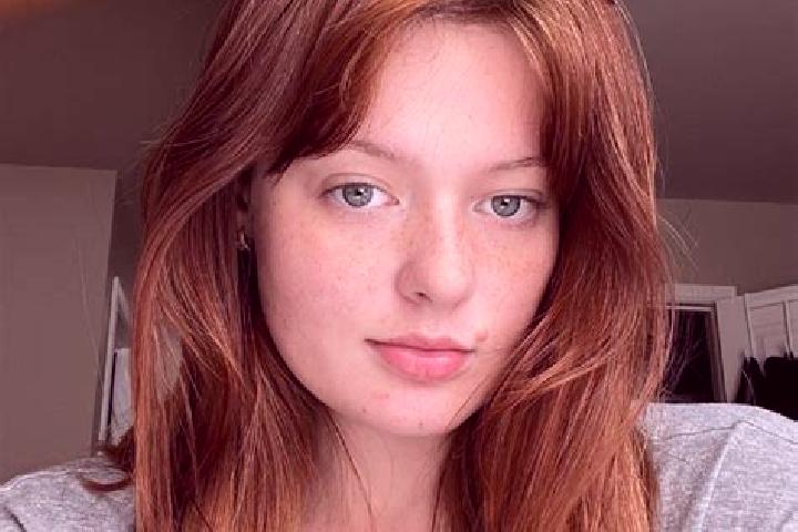 Hannah, 22, a red grey-eyed caucasian companion based in Pedralva. Offering OWO, 69, Travel Companion, Prostate Massage. Available for incall and outcall, da...