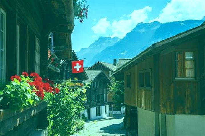 Hannah, 22 — Escort in Alpthal, Switzerland