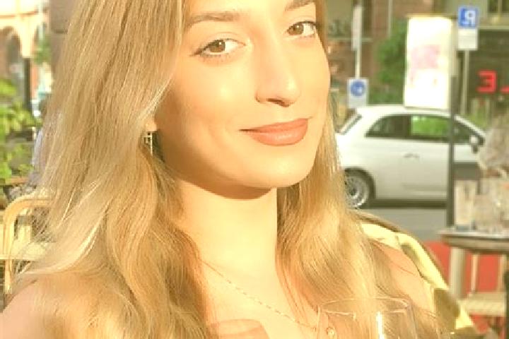 Hannah, 22 — Escort in Ellerstadt, Germany