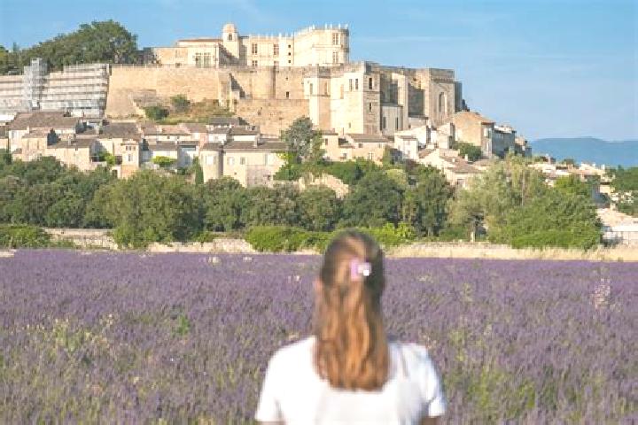 Hannah, 22 — Escort in Grignan, France