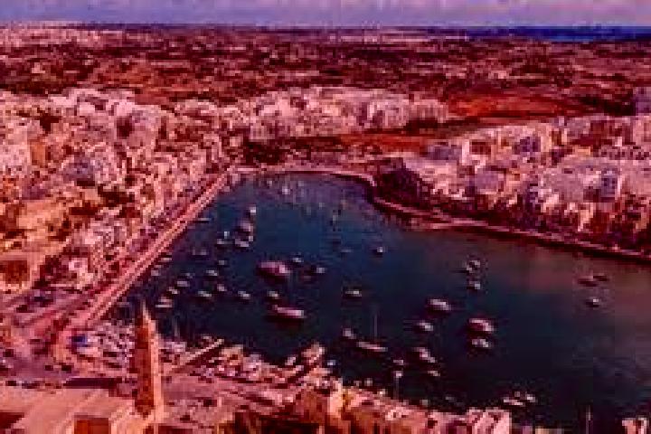 Hannah, 22 — Escort in Marsaskala, Malta