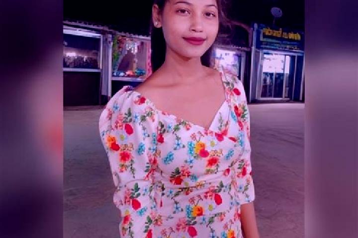 Hannah, 22 — Escort in Naryanpur, India