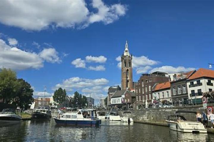 Hannah, 22 — Escort in Roermond, Netherlands