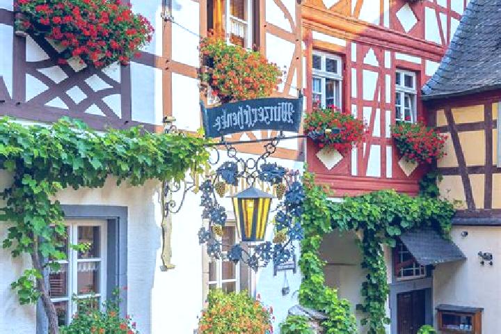 Hannah, 22 — Escort in Volkerzen, Germany