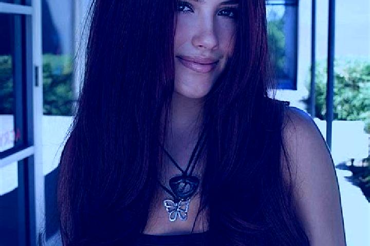 Hannah, 23, a auburn dark-eyed mediterranean companion based in Aliaga. Offering CIM, Fetish, 69, Dinner Date. Available for incall and outcall, overnight bo...