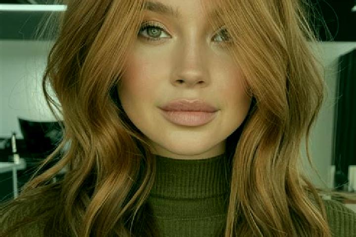Hannah, 23, a auburn grey-eyed latina companion based in Hideaga. Offering Striptease, Roleplay, Party Girl, Duos. Available for incall and outcall, day and ...