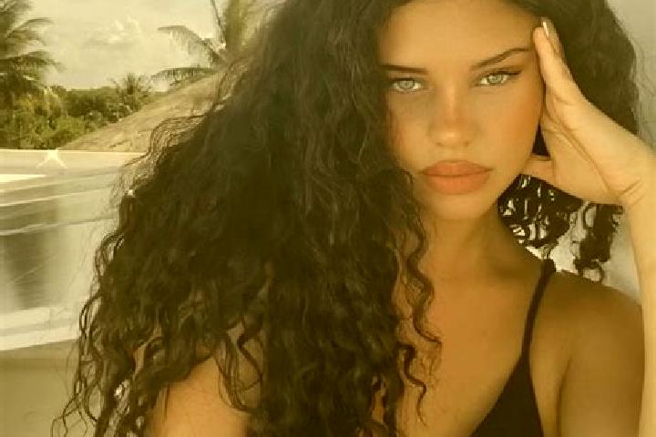 Hannah, 23, a black grey-eyed latina companion based in Tar Taik. Offering Travel Companion, 69, Fetish, GFE, Couples. Available for incall and outcall, day ...