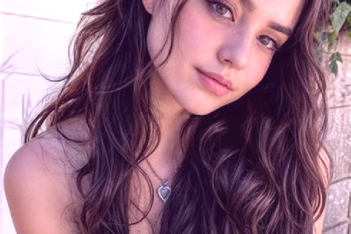 Hannah, 23, a black hazel-eyed mediterranean companion based in Dilworth. Offering Striptease, Duos, Fetish, BDSM, Deep French Kissing. Available for incall ...