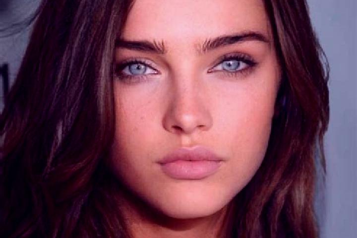 Hannah, 23, a brunette amber-eyed slavic companion based in Glen Parva. Offering Deep French Kissing, CIM, Tantra, 69, BDSM. Available for incall and outcall...