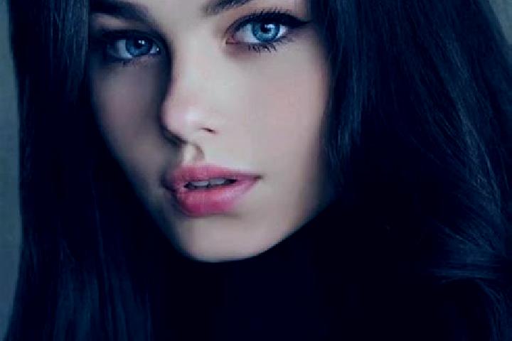 Hannah, 23, a brunette dark-eyed slavic companion based in Tardienta. Offering Roleplay, Fetish, Dinner Date. Available for incall and outcall, day and eveni...