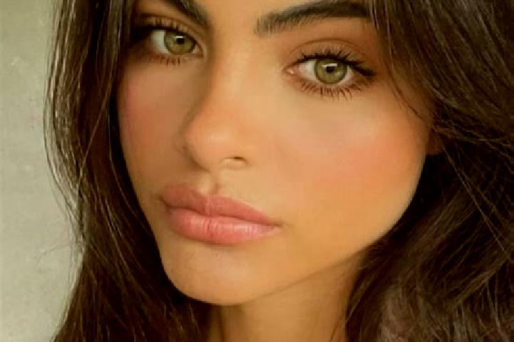 Hannah, 23, a brunette green-eyed ebony companion based in Constantina. Offering Massage, Roleplay, Fetish, Travel Companion. Available for incall and outcal...