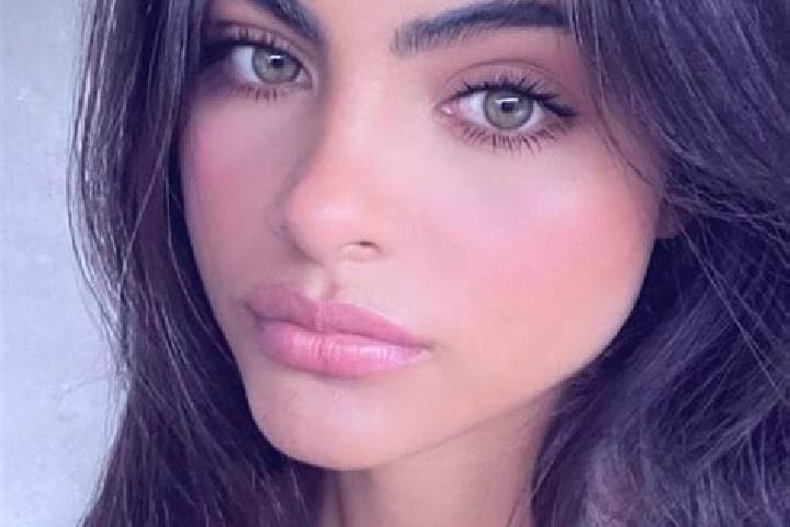 Hannah, 23, a brunette grey-eyed middle eastern companion based in Nicetown. Offering Tantra, OWO, Travel Companion. Available for incall and outcall, day an...