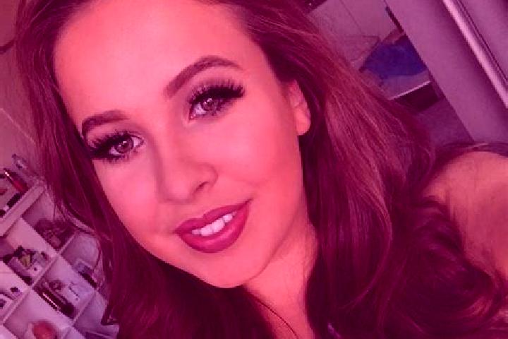Hannah, 23, a chestnut brown-eyed mixed companion based in Newkirk. Offering Duos, Striptease, Party Girl. Available for incall and outcall, day and evening ...