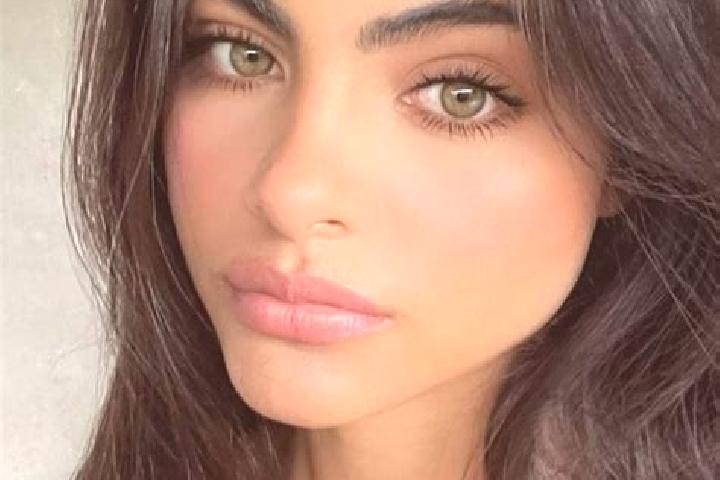 Hannah, 23, a chestnut hazel-eyed european companion based in General Belgrano. Offering Massage, Striptease, OWO. Available for incall and outcall, overnigh...