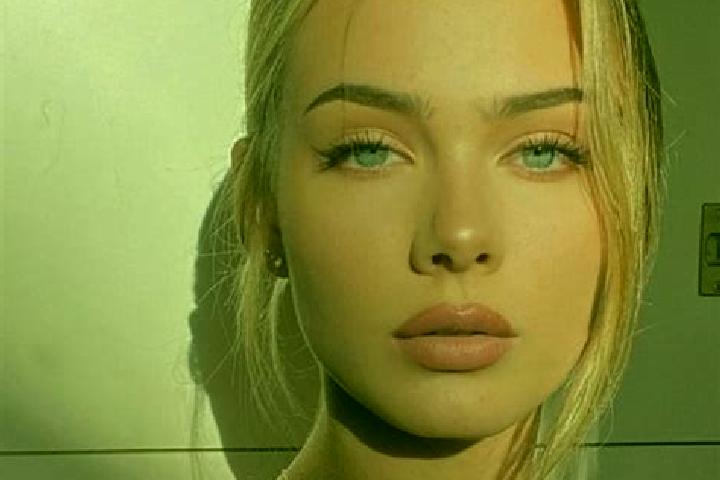 Hannah, 23, a red blue-eyed european companion based in San Marco la Catola. Offering Prostate Massage, Duos, Erotic Massage, BDSM, Massage. Available for in...