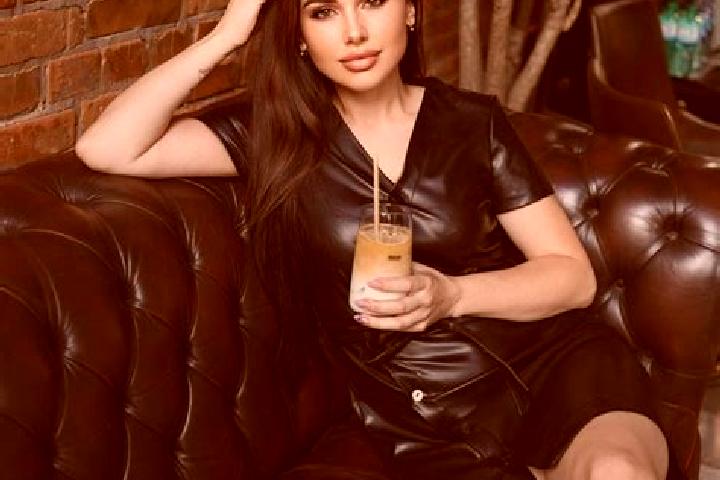 Hannah, 23 — Escort in Buryn, Ukraine