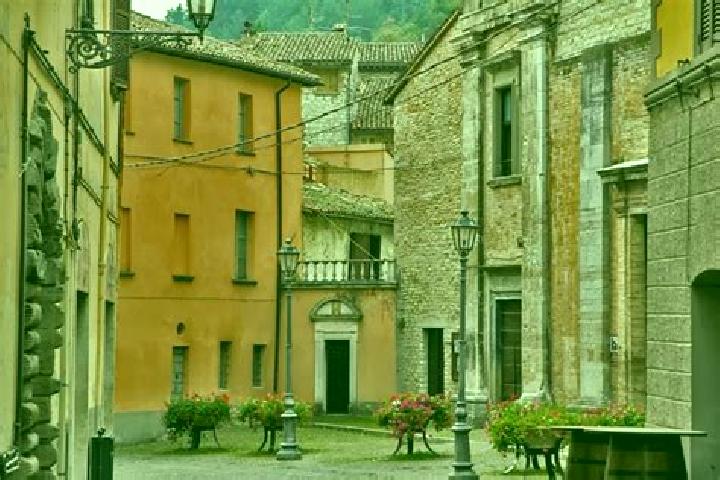 Hannah, 23 — Escort in Cantiano, Italy