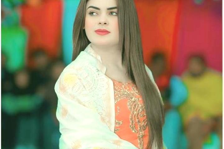 Hannah, 23 — Escort in Kamar Mushani, Pakistan