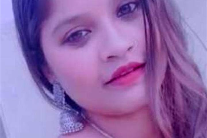 Hannah, 23 — Escort in Rupa, India