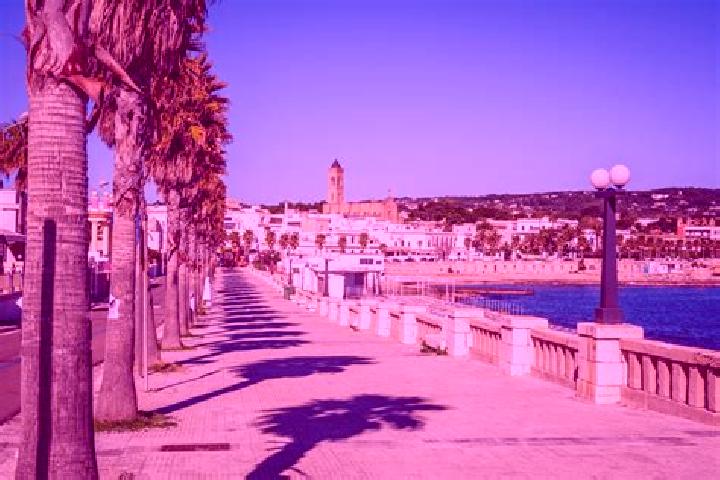 Hannah, 23 — Escort in Santa Maria di Leuca, Italy