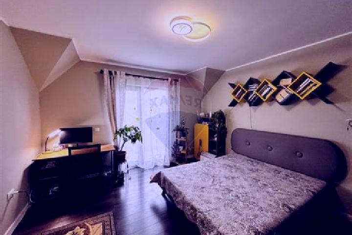Hannah, 23 — Escort in Serbestii Vechi, Romania
