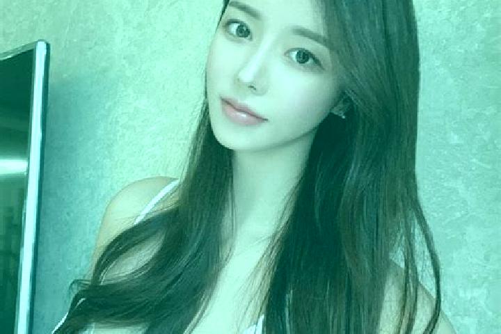 Hannah, 23 — Escort in Zhuzhai, China