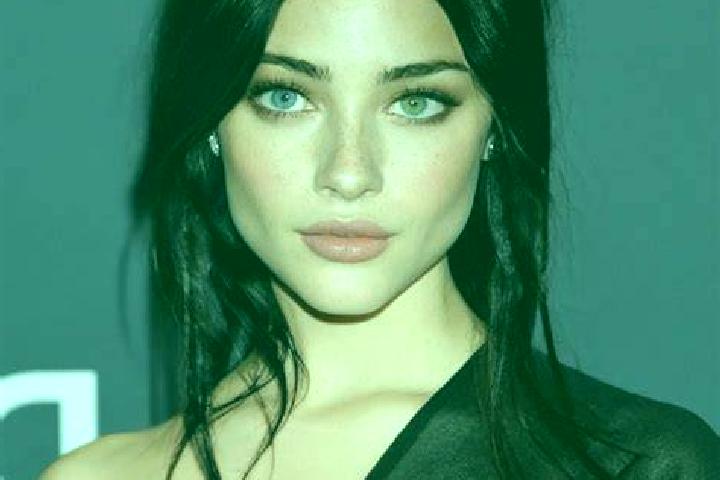 Hannah, 24, a black blue-eyed latina companion based in Aguiar. Offering BDSM, GFE, Overnight, A-Level. Available for incall and outcall, day and evening dates.